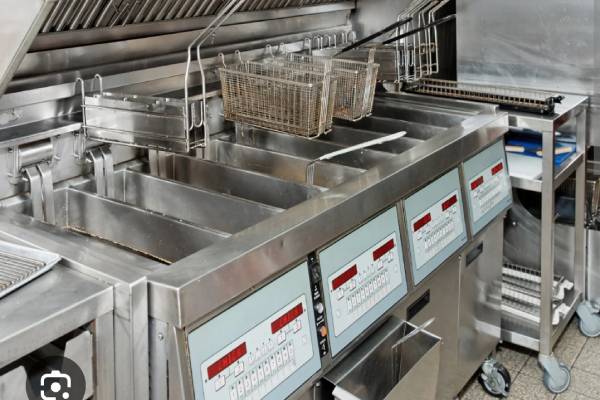 commercial deep fryers